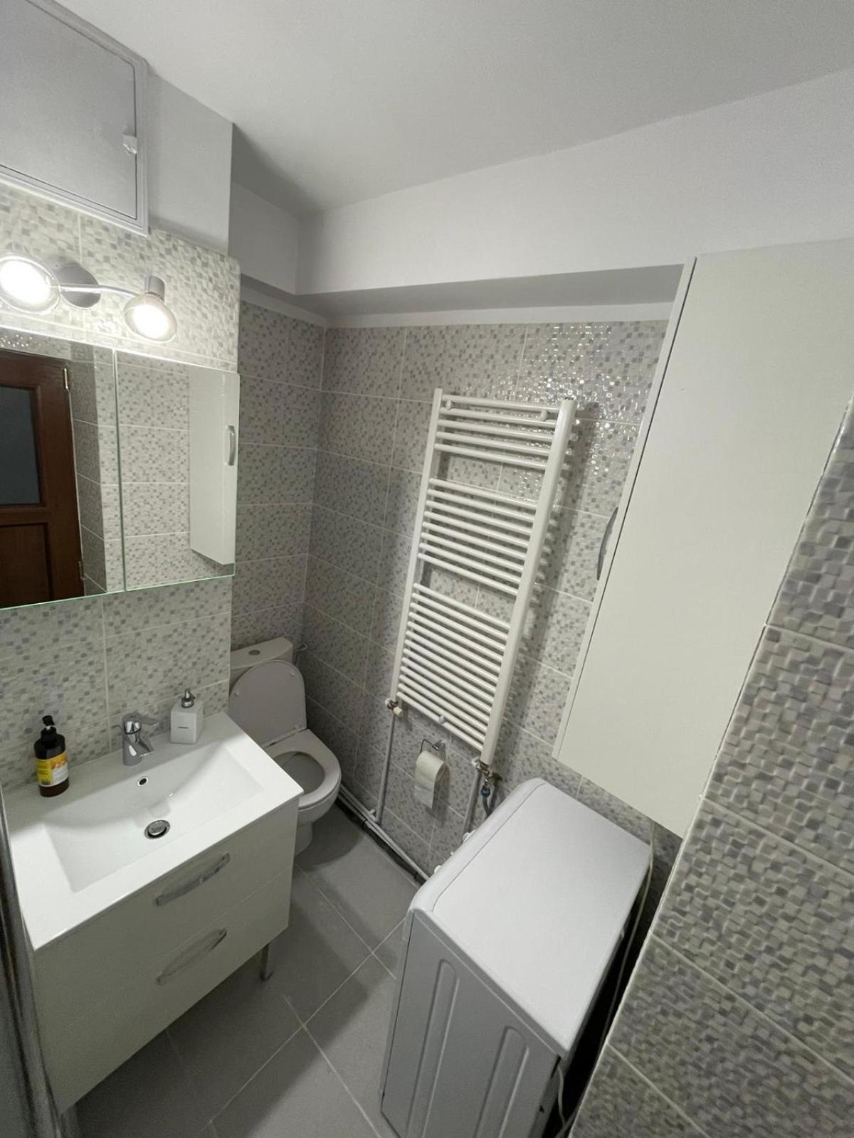 Propriete Ten - Close To University, Hospital And Downtown Iasi Ngoại thất bức ảnh