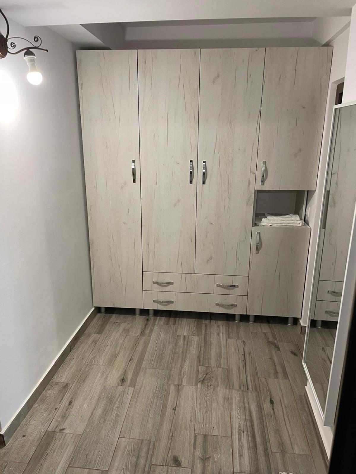 Propriete Ten - Close To University, Hospital And Downtown Iasi Ngoại thất bức ảnh